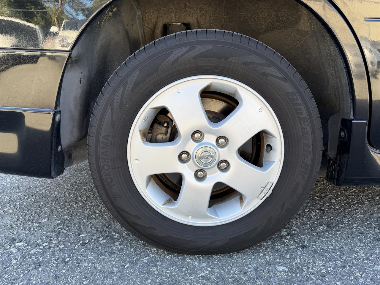 2008 Nissan Serena JDM car for sale — photo 16 of 19