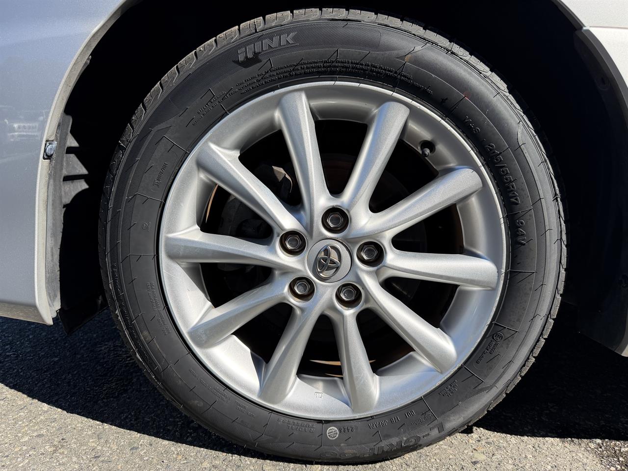 2009 Toyota Estima JDM car for sale — photo 17 of 19