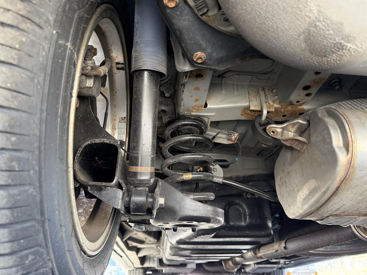 2009 Toyota Estima JDM car for sale — photo 18 of 19