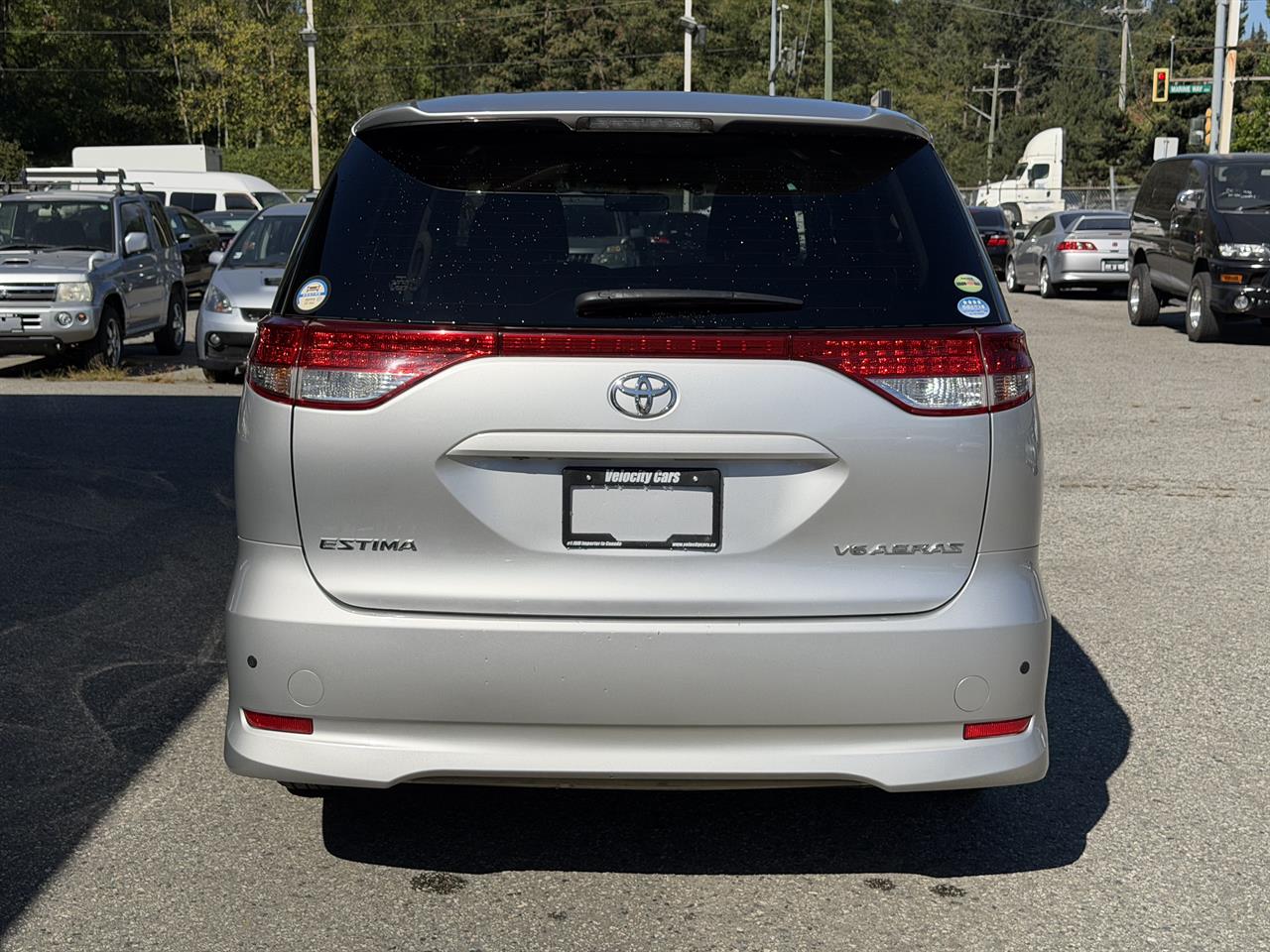2009 Toyota Estima JDM car for sale — photo 6 of 19
